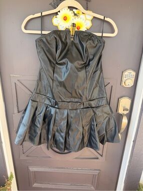 SHEIN Black Strapless Faux Leather Peplum Mini Dress
